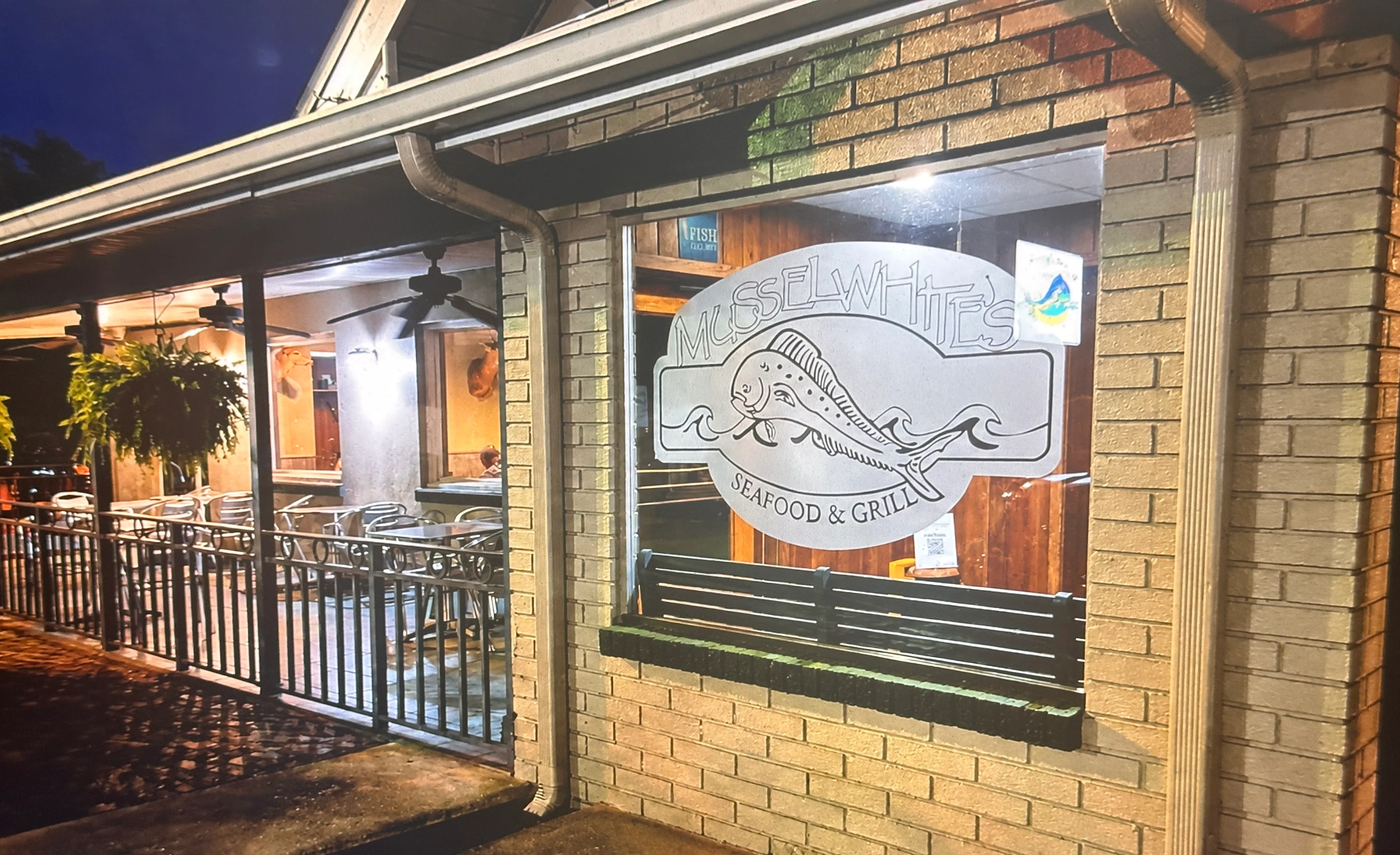Musselwhite's Seafood & Grill in East Palatka, FL